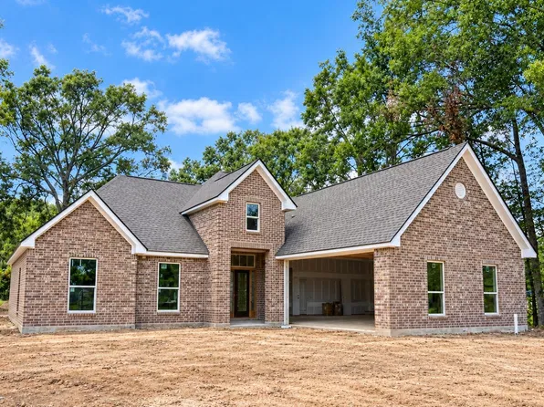 8145 Old Voth Rd, Beaumont, TX 77708