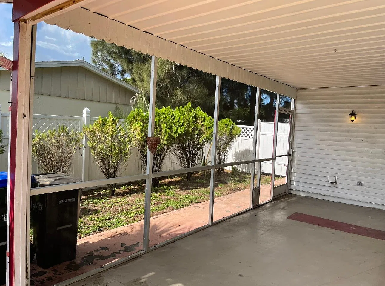 2 bed, 1800 sqft, $1,600 — Photo 4