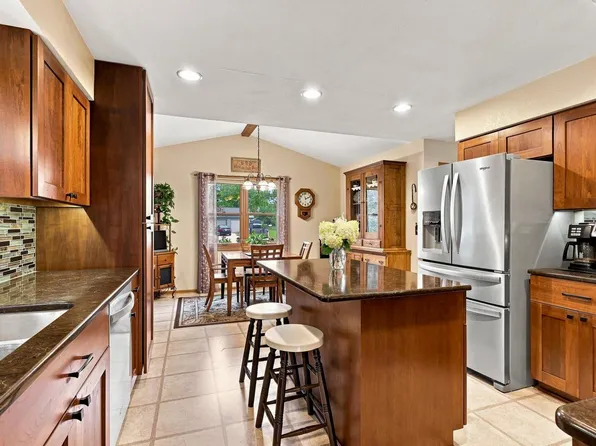4589 Hunters Glen DRIVE, Sheboygan, WI 53083
