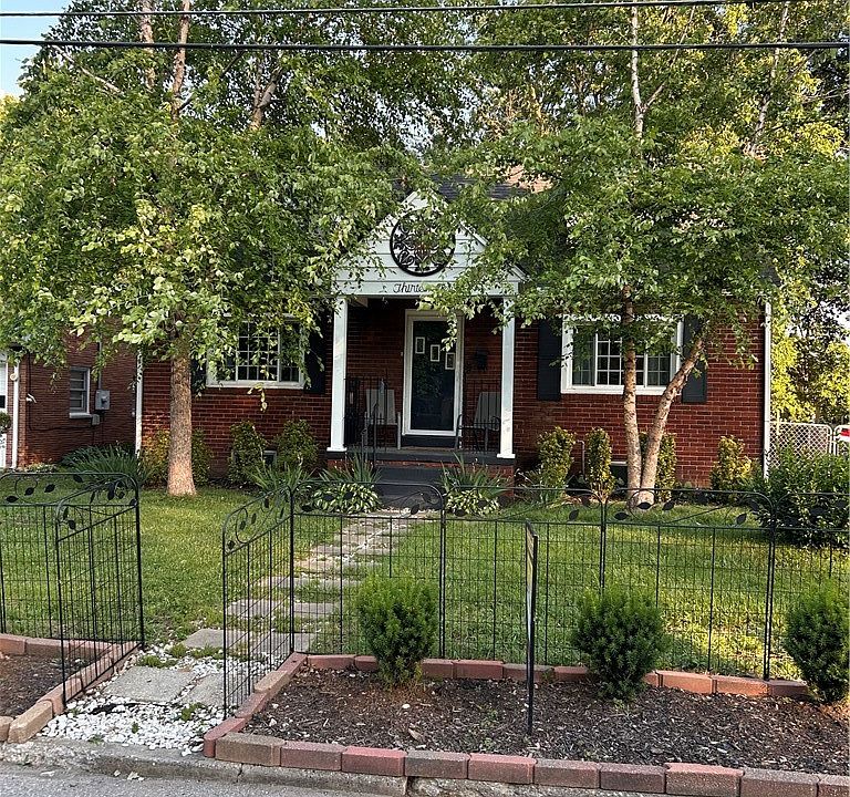 1st image of 1310 E 9th Street