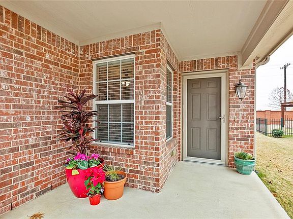 4th image of 7780 Oakland Hills Ln