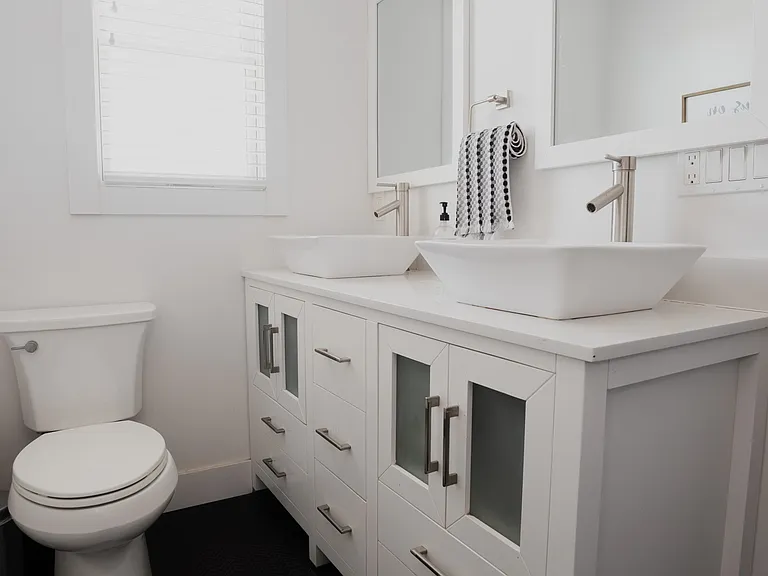 34 Waterwitch Ave — Photo 10