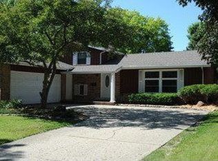 1016 W White Oak St, Arlington Heights, IL 60005