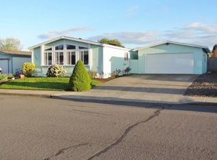 1724 NW Del Monte Dr, McMinnville, OR 97128