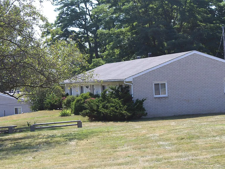 37 Maplecrest Dr — Photo 40