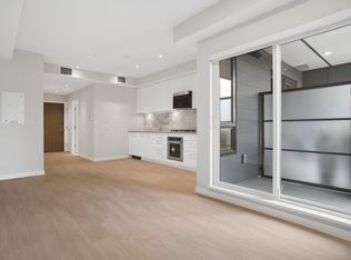 110 E 17th St #516, North Vancouver, BC V7M1V4