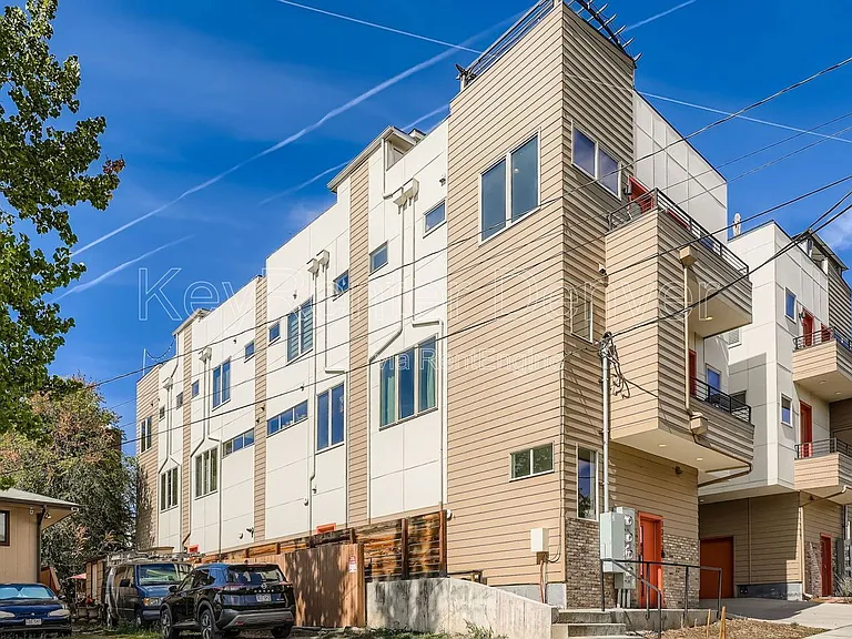 1212 N Perry St — Photo 35