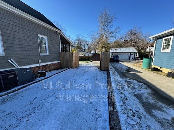 3rd image of 911 Carolina Ave #B