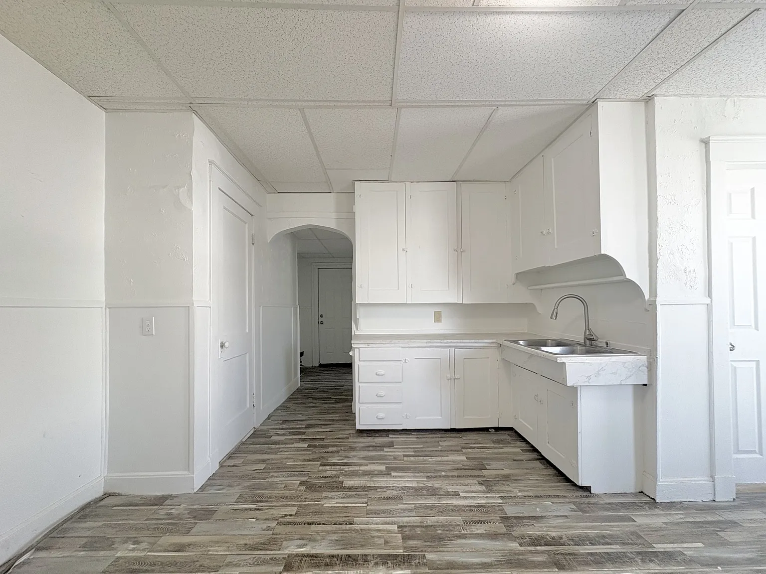 2 bed, $1,325 — Photo 1