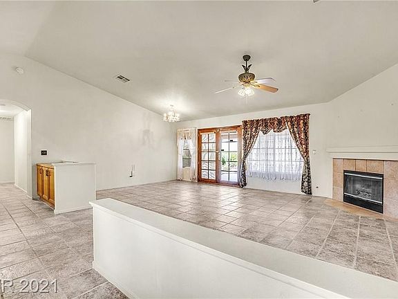 4th image of 1226 Healing Waters Ln