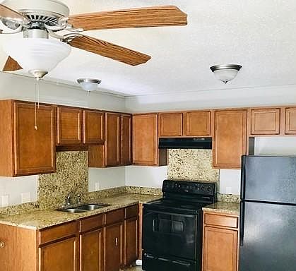 2nd image of 2415 Balis Dr APT 4