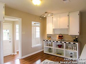 3rd image of 323 Cosgrove St