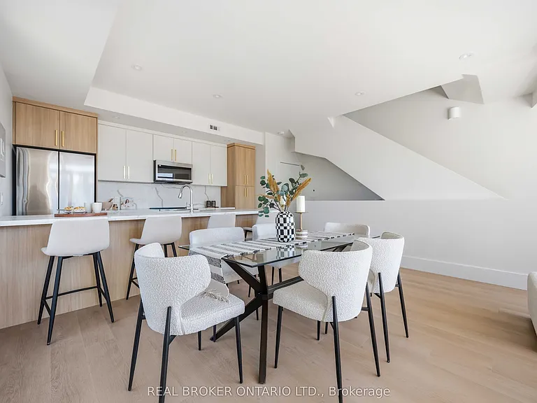 102 Boultbee Ave #B — Photo 13
