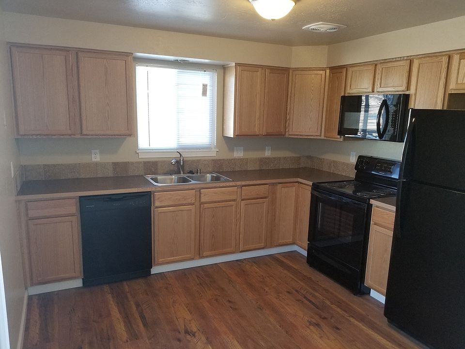 1st image of 517 E Lacrosse Ave