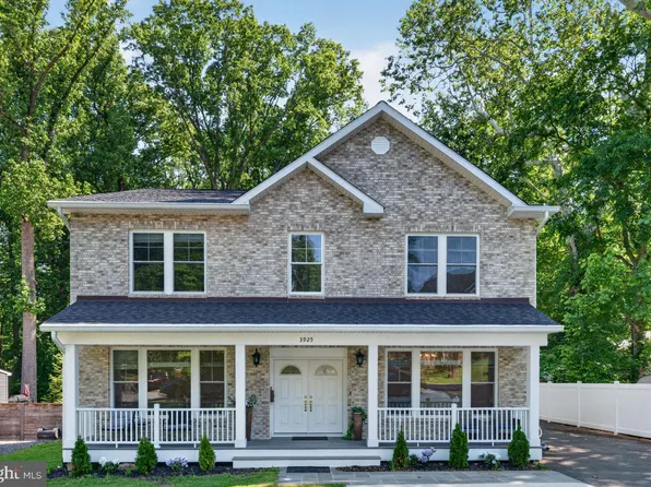 3925 Ashwood Pl, Falls Church, VA 22041