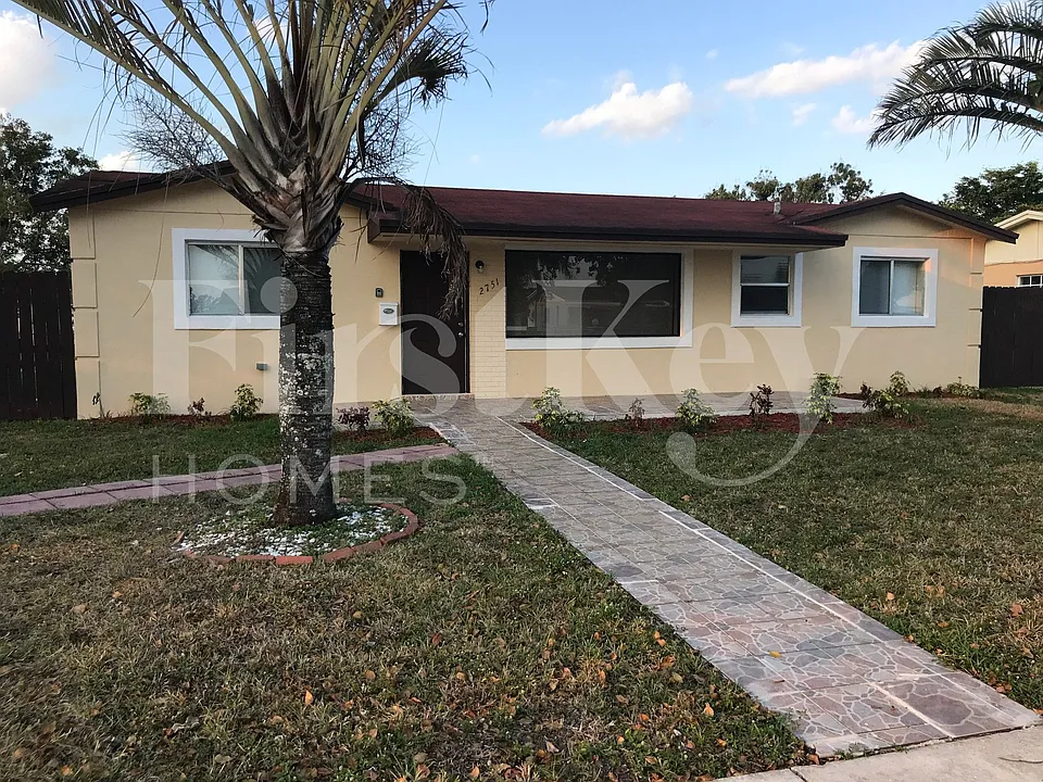 2751 NW 209th Ter