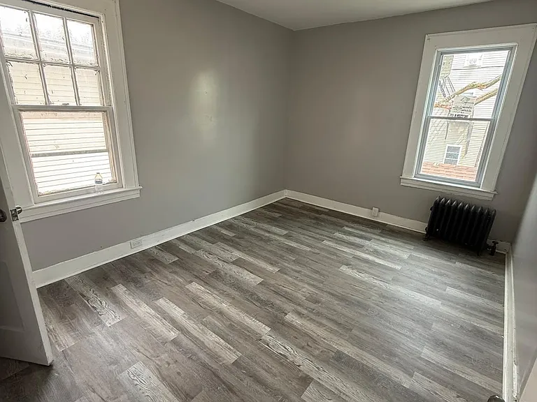 189 Shephard Ave #2 — Photo 8