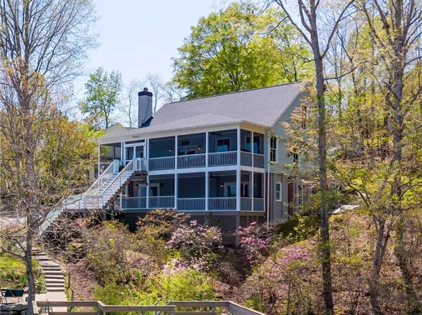 1274 Mooring Line Dr, Seneca, SC 29672