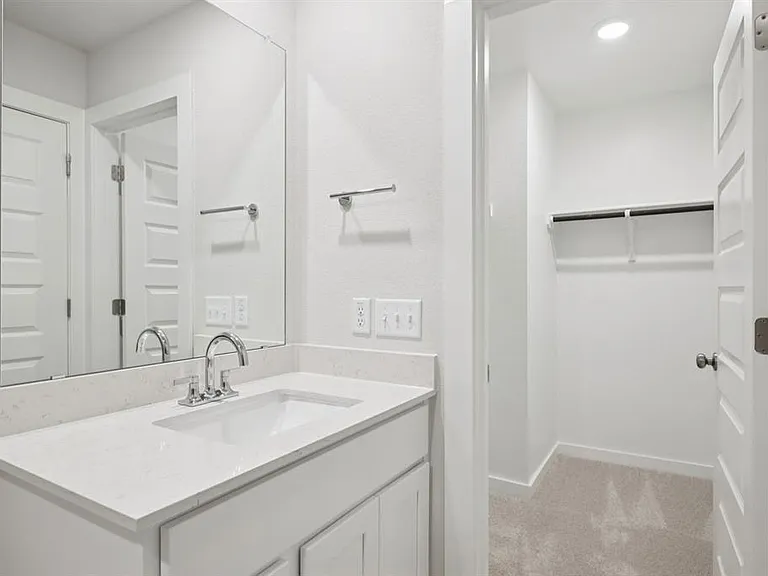 2058 Alice Jay Way — Photo 17