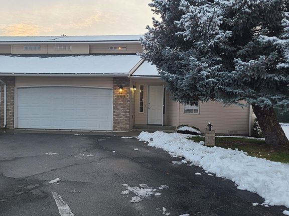 2nd image of 204 Danawood Dr