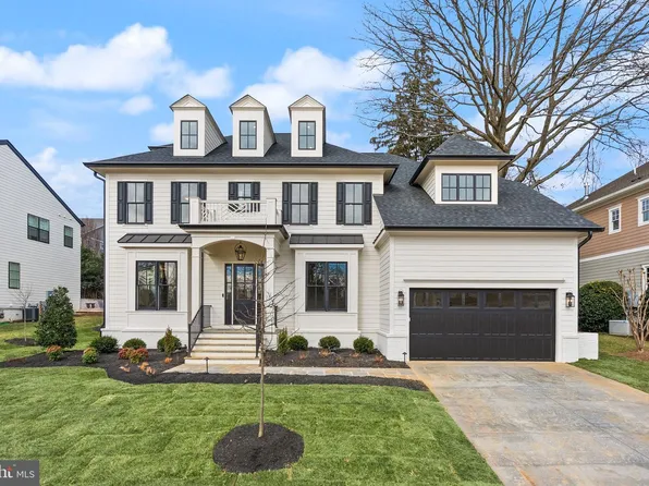 6613 31st St N, Arlington, VA 22213