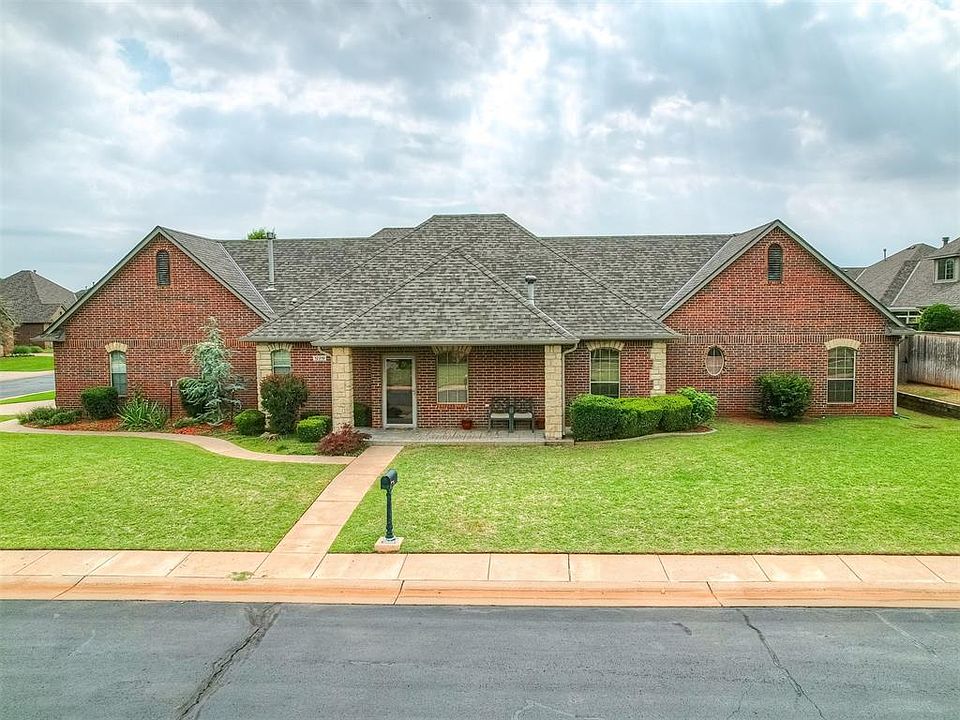 1st image of 12318 Laurie Ln