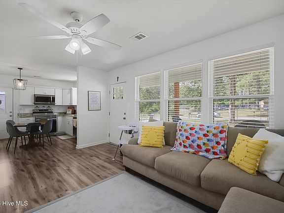 2nd image of 3522 Bullock Avenue