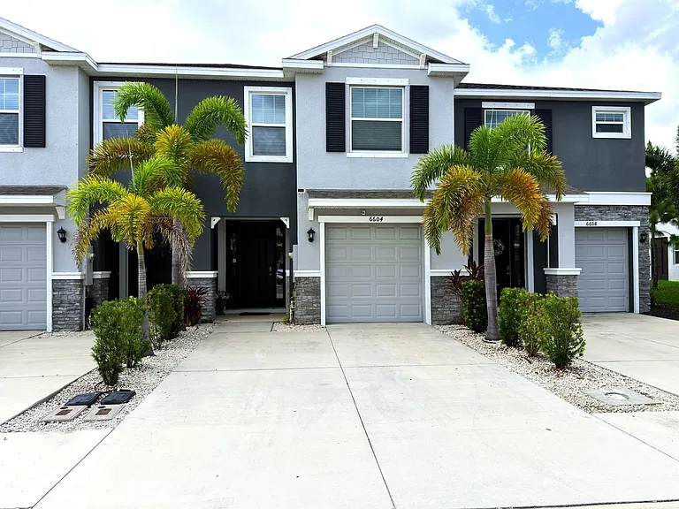 6604 Serenity Fall Ln — Photo 1