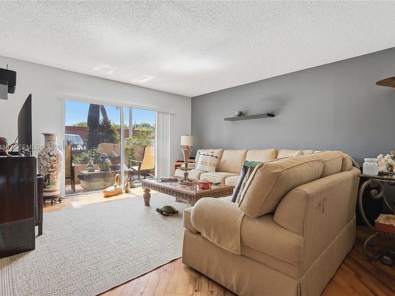 4th image of 2321 SW 81st Ter #5