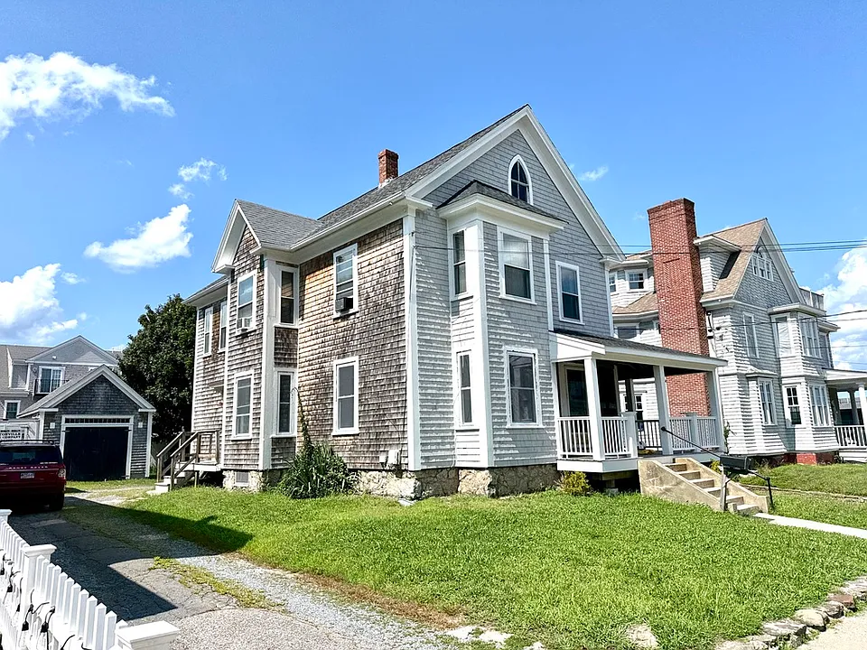 20 Brewster St #1