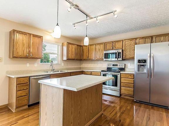 5th image of 4290 Lemon Lake Ct
