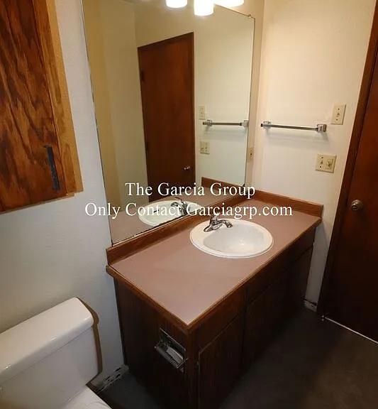 602 S California St — Photo 23