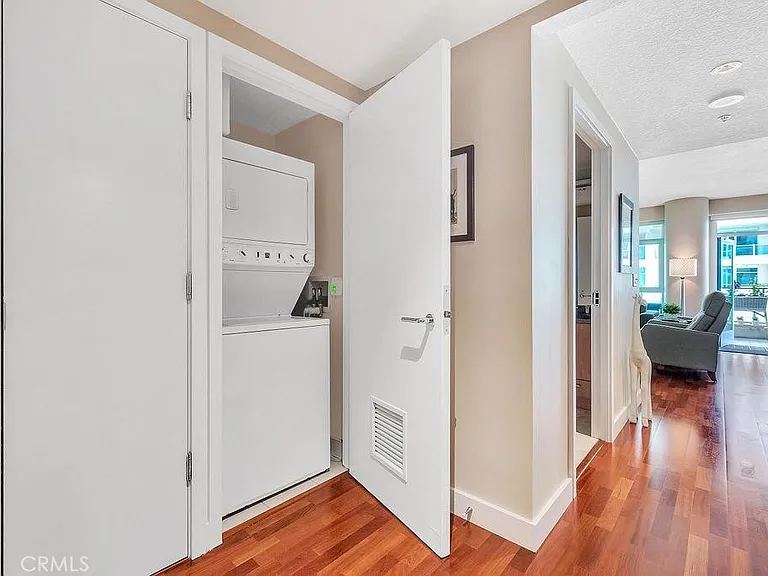 3141 Michelson #507 — Photo 23