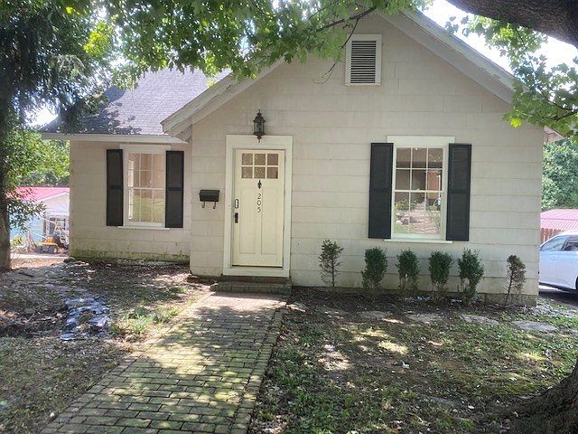 1st image of 205 College St