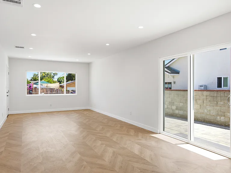 607 Wolfskill St — Photo 15