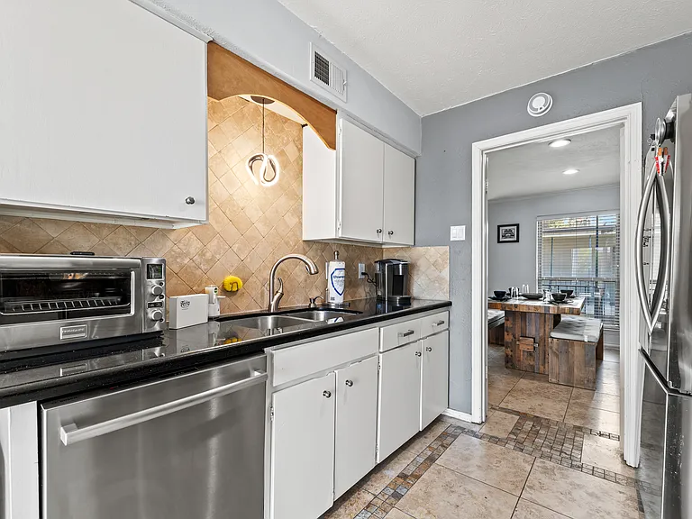 7929 Meadow Park Dr #201 — Photo 8