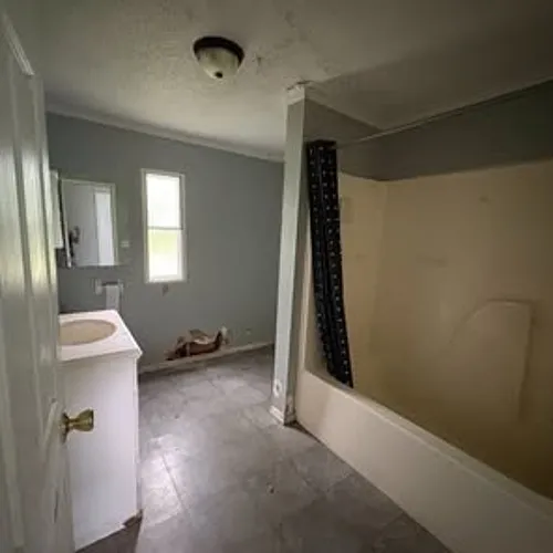 124 Hickory Ln — Photo 4