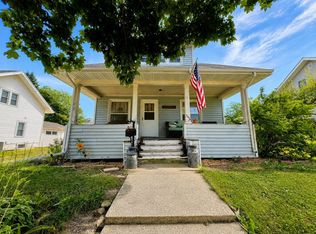 2009 16th St, Monroe, WI 53566