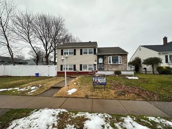 25 Fillmore Ave, Carteret, NJ 07008