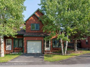 521 S Cache St, Jackson, WY 83001