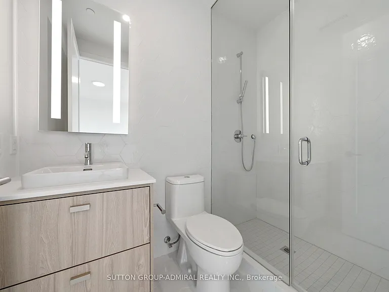 858 Dupont St #Penthouse 43 — Photo 15