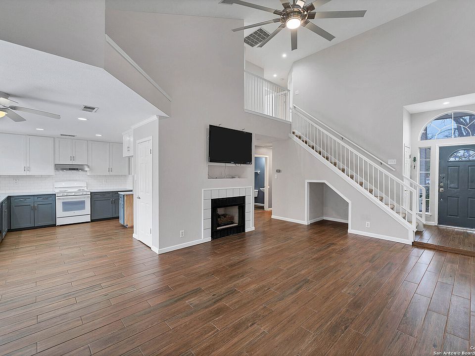 1st image of 3372 TUMBLEWOOD TRL