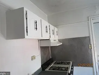 1 bed, 750 sqft, $975 — Photo 2
