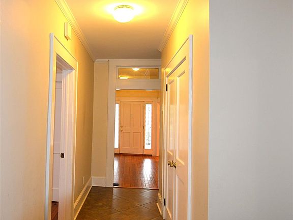 5th image of 252 South St