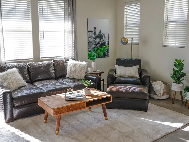 2658 S Harmony Ave — Photo 8