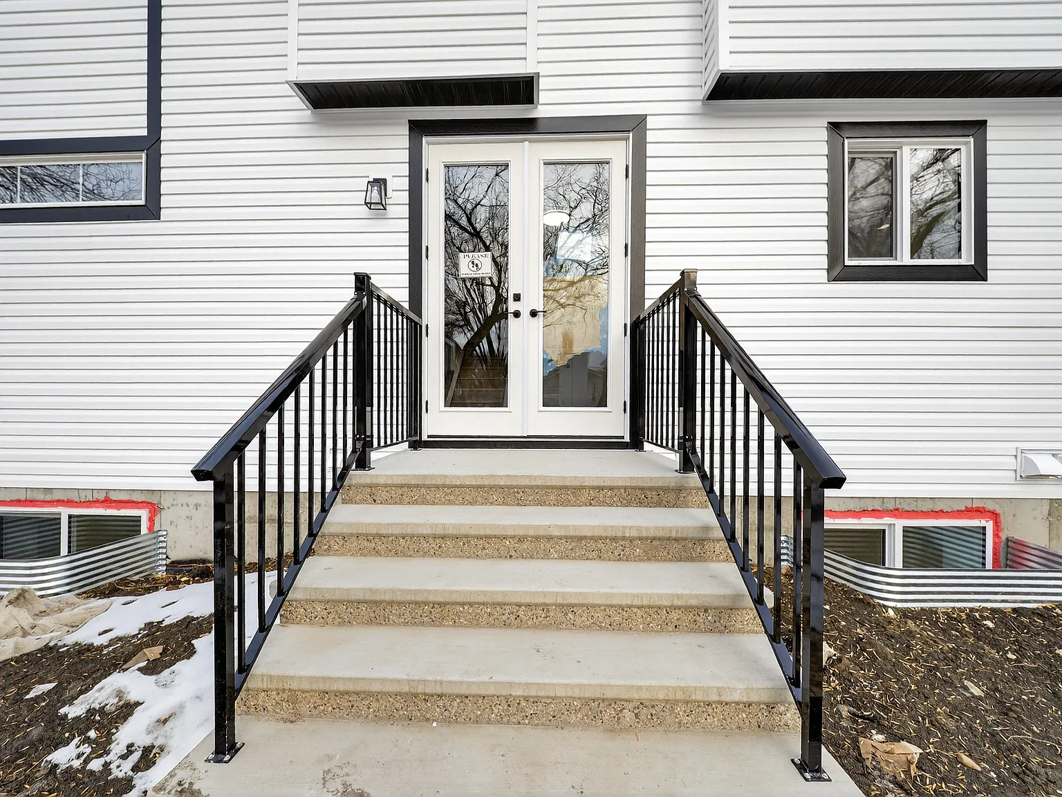 Family Rentals on 97 St NW Hazeldean 1 Month Free — Photo 3