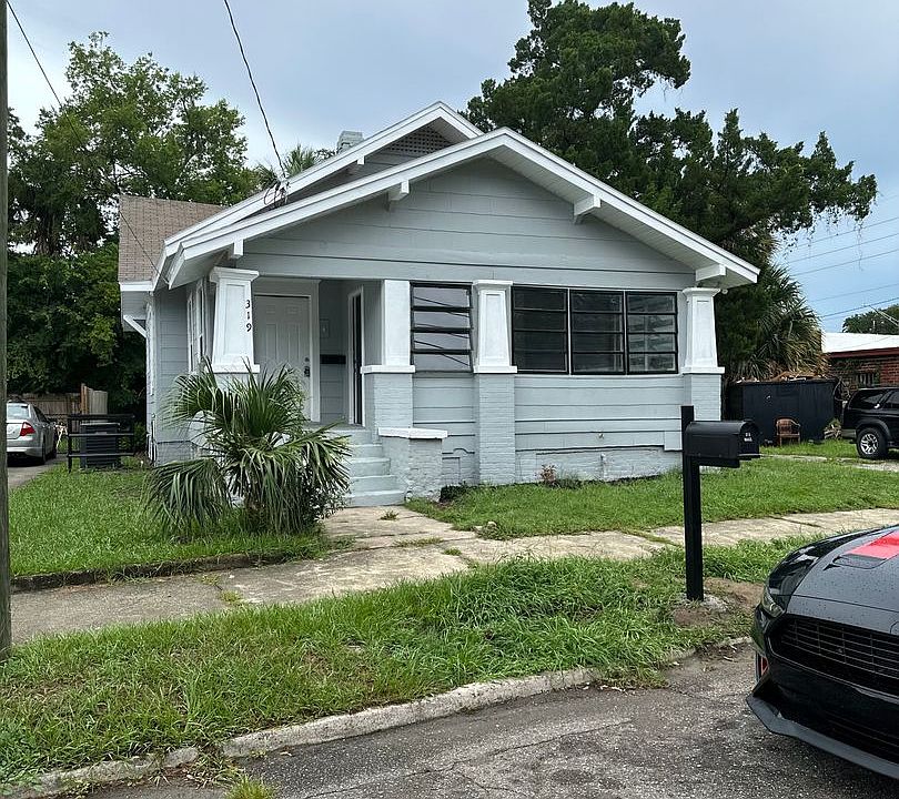 1st image of 319 W 23rd St