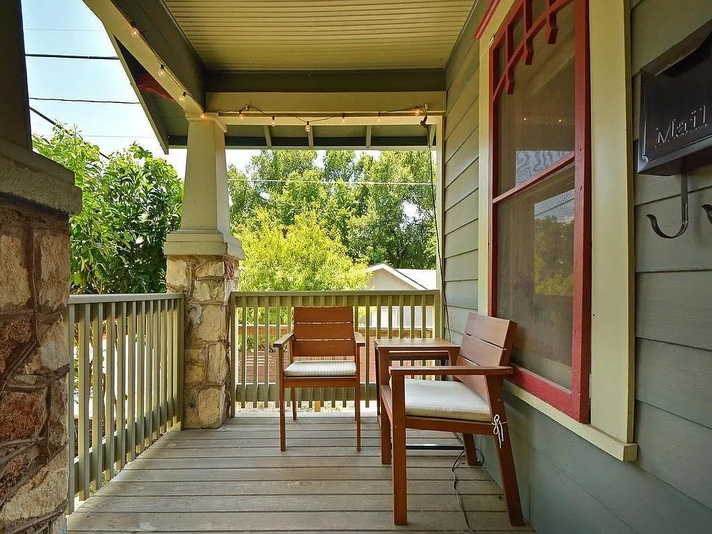 66 Chicon Street — Photo 2