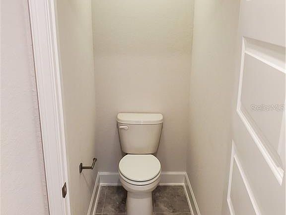 4th image of 752 Meadow Pointe Dr