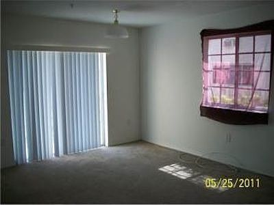4th image of 2092 NE 167th St #2-115
